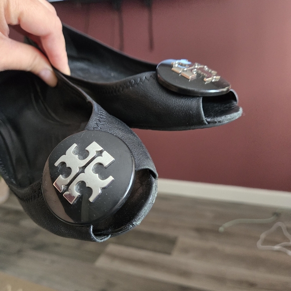 Tory Burch Black Leather Low Wedge Shoes - Picture 2 of 9